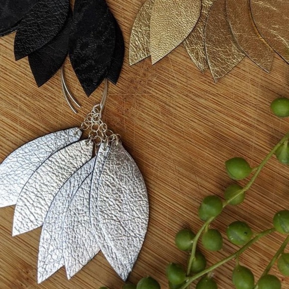 SILVER Leather Earrings - Picture 5 of 5